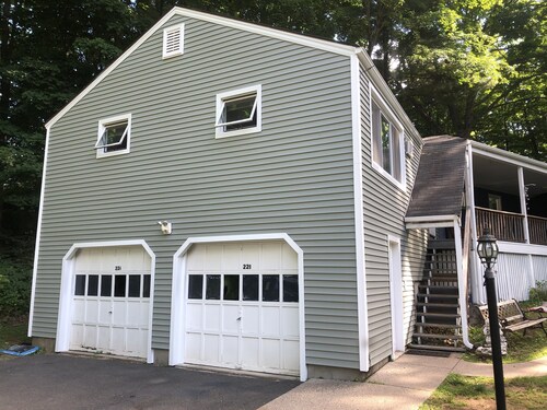 The Farmington Guest House