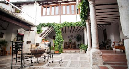 RURAL HOUSE & SPA LA GRAJA