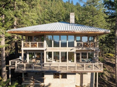 Elegant Water View, Walk to Moran State Park, Kayak, Trails, Rosario Resort, Minutes to Town