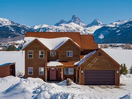 Exterior. Large Family home with full Teton views and hot tub