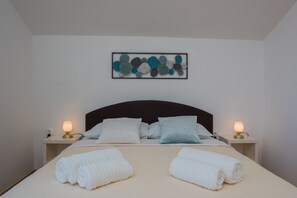 2 bedrooms, iron/ironing board, free WiFi, bed sheets - Modern 2BR Beach Apartment in Zadar (Zadar)