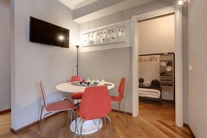 Apartment, 1 Bedroom | In-room dining - Mamo Florence - Espresso Apartment (Florence)