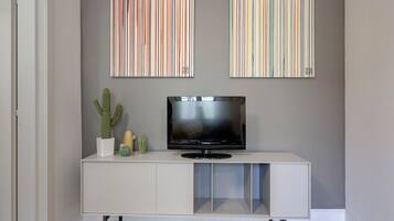 Apartment, 2 Bedrooms | Television