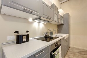 Apartment, 2 Bedrooms | Private kitchen | Full-size fridge, microwave, oven, stovetop - Mamo Florence - Oleandro Apartment (Florence)