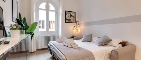 Free WiFi, bed sheets