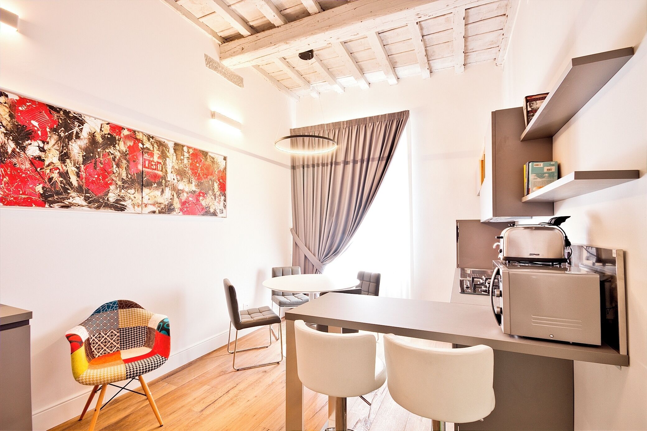 One Bedroom Apartment with Terrace | Salle à manger