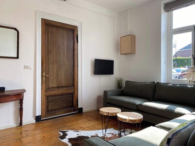 Authentic ground floor apartment (6p) near Maastricht