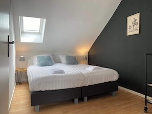 2 bedrooms, WiFi, bed sheets - Atmospheric apartment (5p) in toplocation near Maastricht (Eijsden)