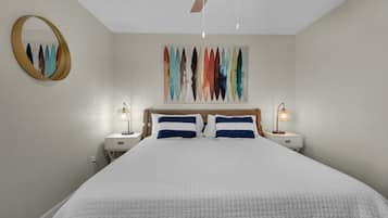 1 habitación, tabla de planchar con plancha, wifi gratis y ropa de cama