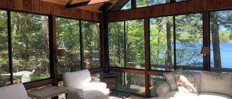 Téléviseur connecté, foyer, bureau, imprimante