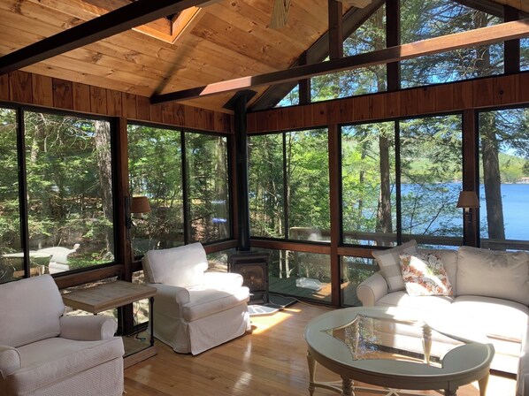 Smart TV, fireplace, offices, printers