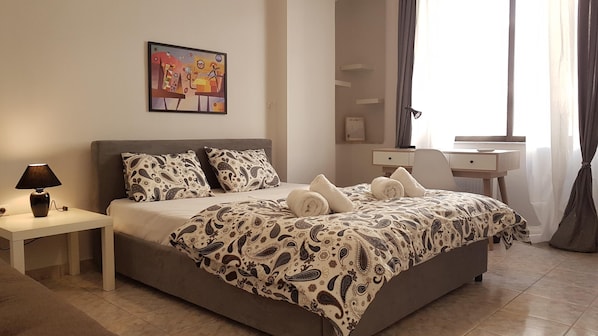 Apartment, 6 Bedrooms | 6 bedrooms, desk, laptop workspace, free WiFi