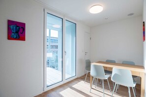 Dining - Hitrental Letzigrund Apartments (Zürich)