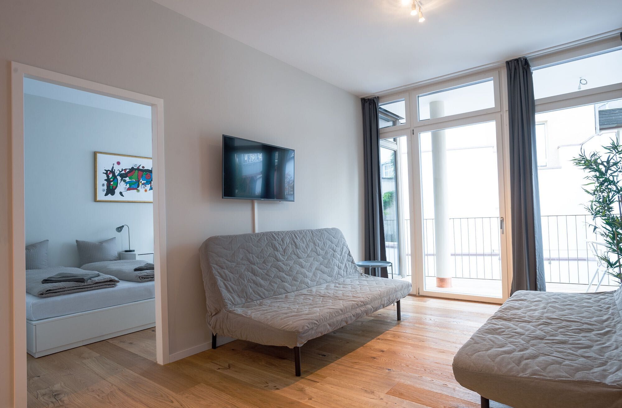 8 chambres, bureau, draps fournis