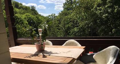 Family apartment with a large balcony overlooking the garden