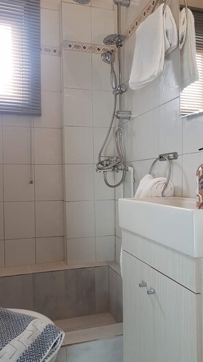 Apartment | Badezimmer