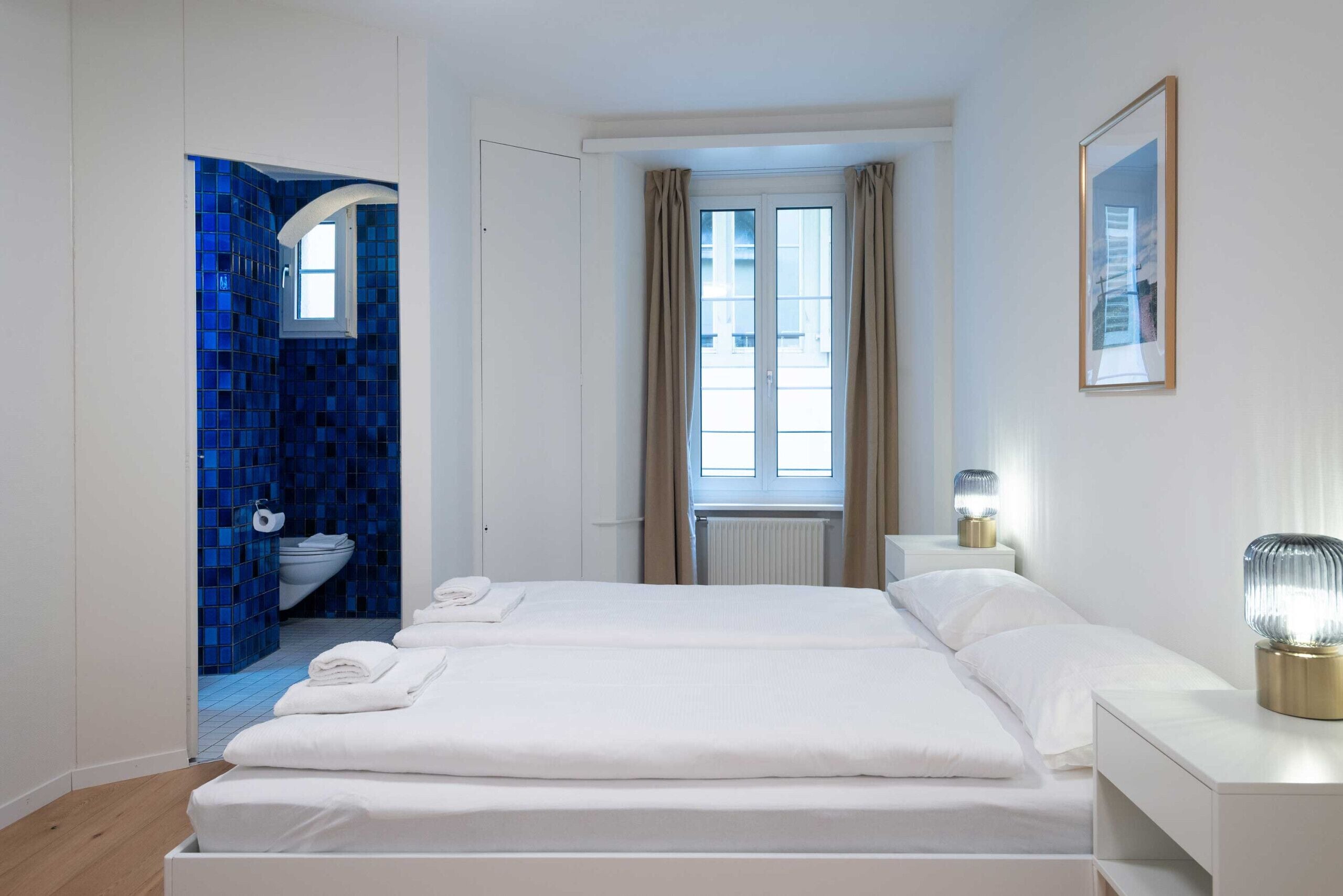 2 bedrooms, bed sheets
