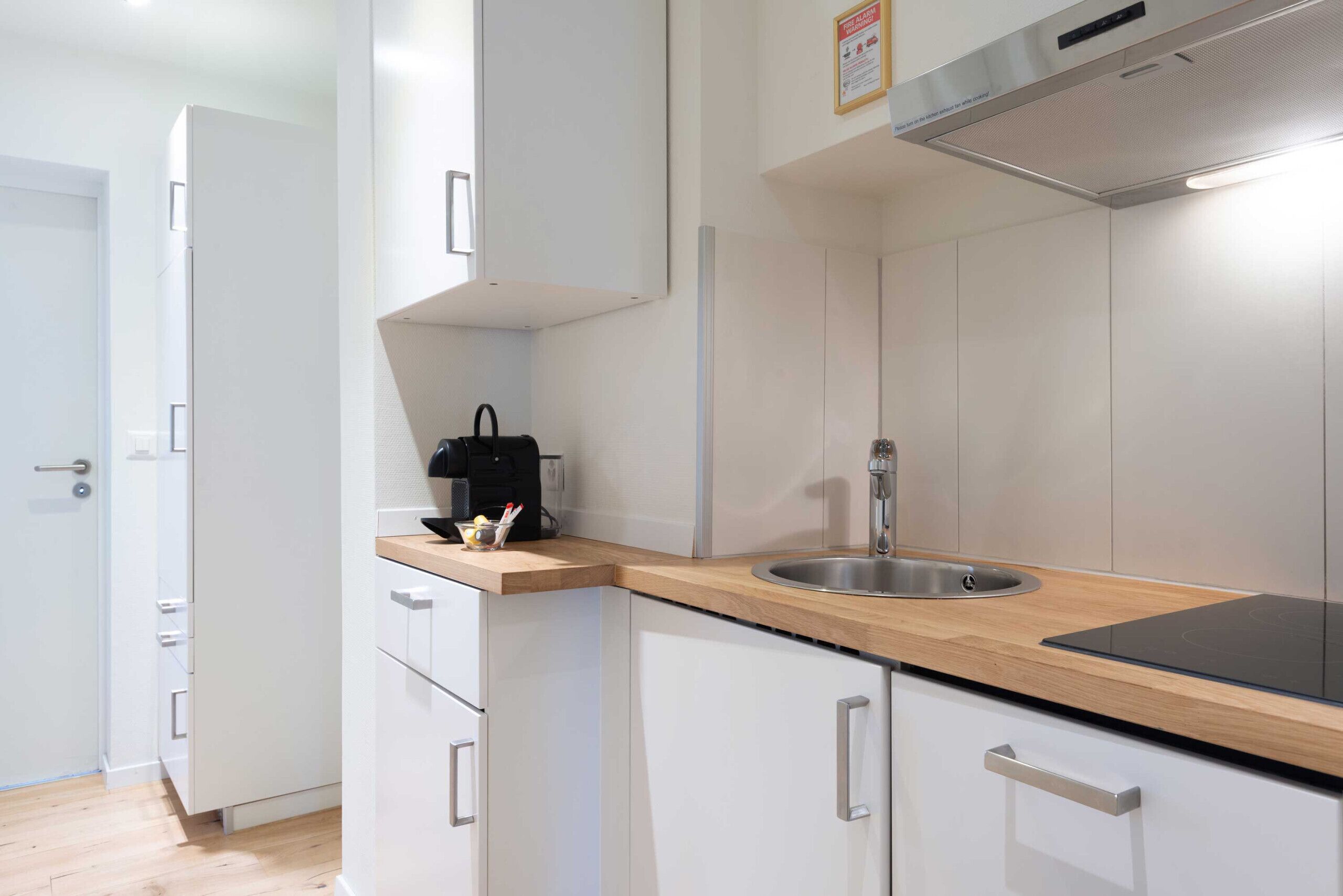 Microwave, coffee/tea maker, electric kettle, toaster