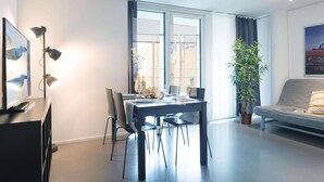 Dining - Hitrental Allmend Comfort Apartments (Lucerne)