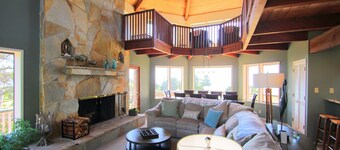 Colby Reef an Ocean View Home near Van Damme State Park & Beach, Sleeps 10