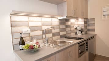 Comfort Double Room, Balcony, Sea View | Private kitchen | Fridge, oven, stovetop, highchair
