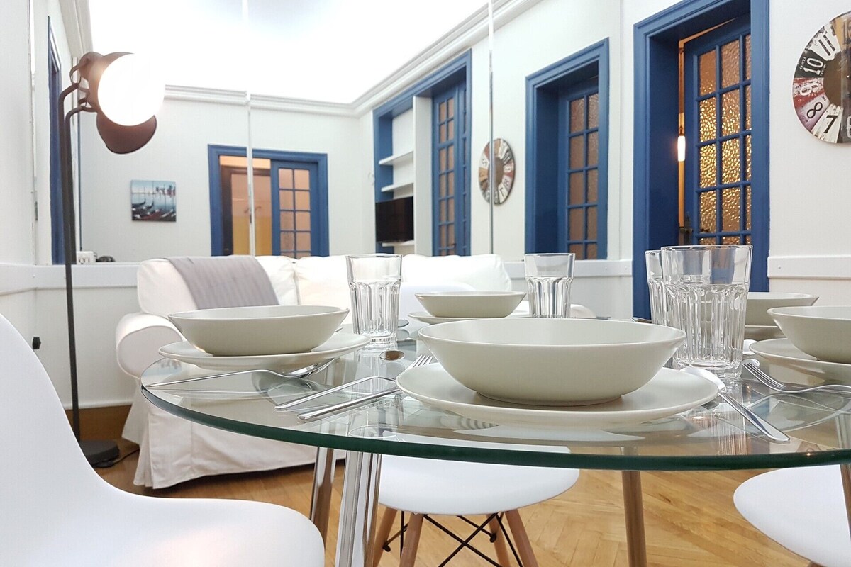 Traditional-Apartment, 5 Schlafzimmer, 2 Bäder, Stadtblick | Wohnzimmer