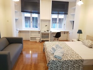 Traditional-Apartment, 5 Schlafzimmer, 2 Bäder, Stadtblick