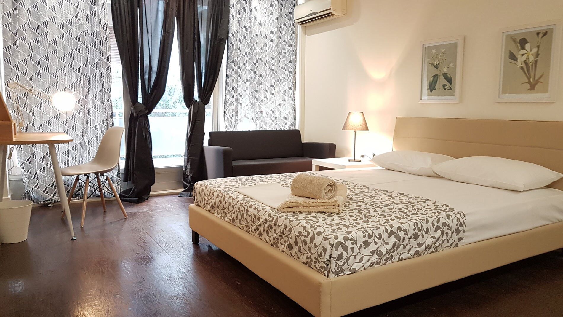 6 bedrooms, free WiFi, bed sheets