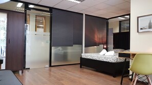 Apartment | Living area | Flat-screen TV - Erra - Cherry - Athens Center,100m²,4 BD,2 BATH (Athens)