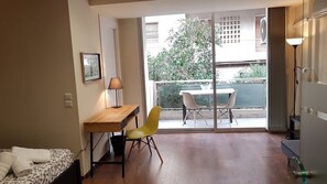 Exterior - Erra - Cherry - Athens Center,100m²,4 BD,2 BATH (Athens)
