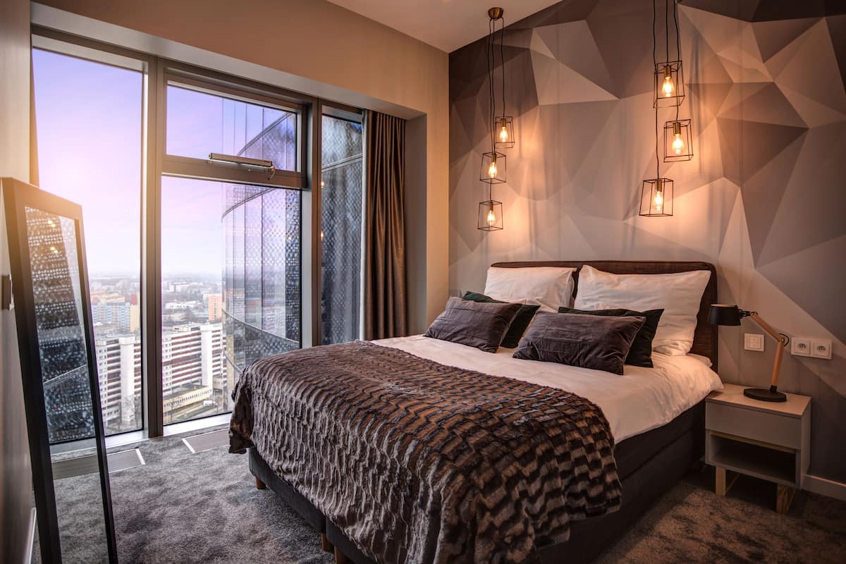 Comfort Suite, 1 Bedroom, Ensuite, City View | 1 bedroom, premium bedding, individually decorated