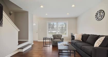 ★★5min To Kellogg Park★Plymouth★Parking ★W/D★ |64