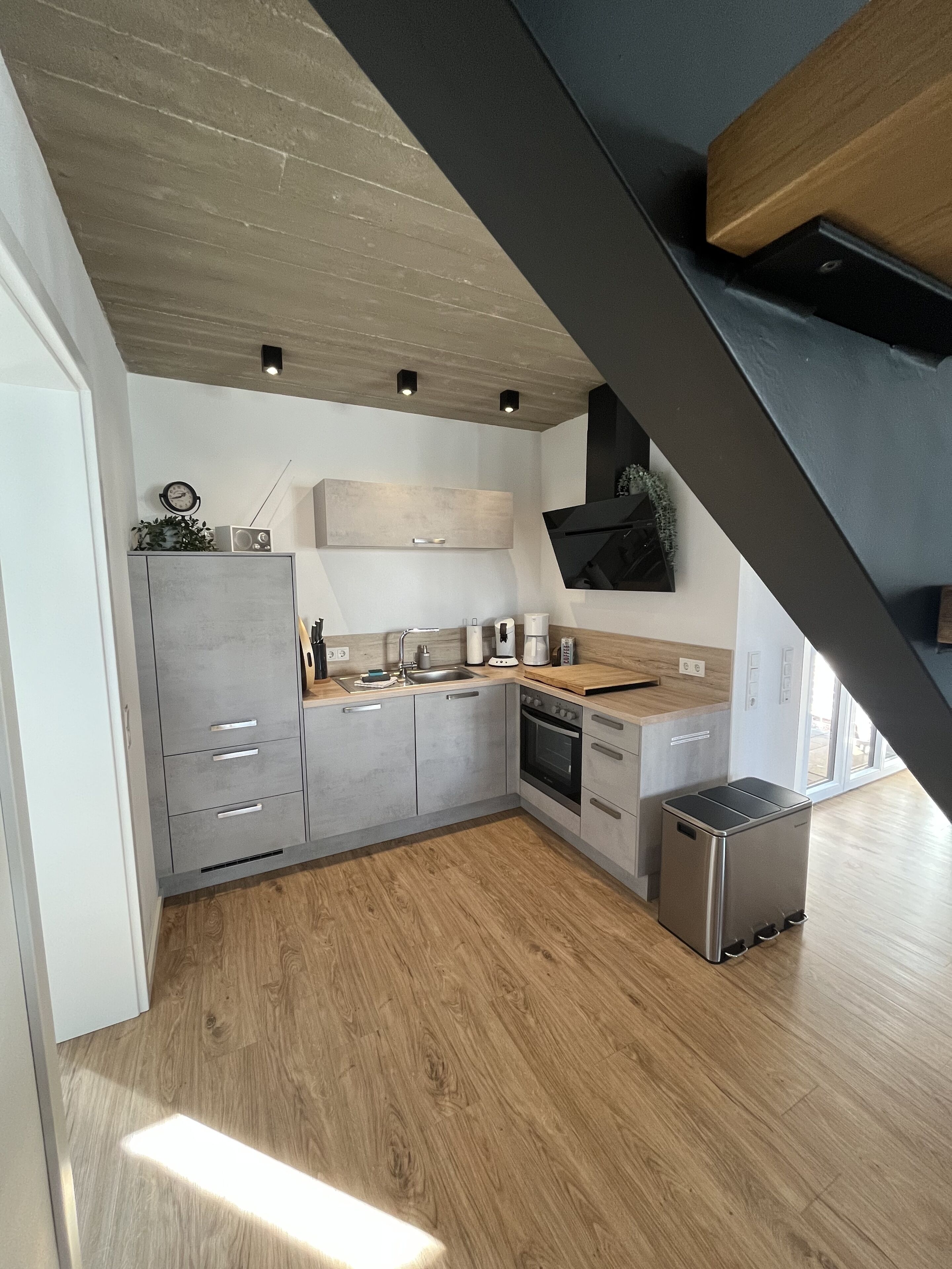 Réfrigérateur, four, plaque de cuisson, lave-vaisselle