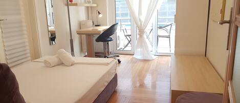 Apartment, 3 Schlafzimmer | 3 Schlafzimmer, Schreibtisch, laptopgeeigneter Arbeitsplatz