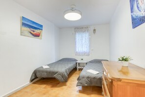 3 soverom og strykejern/-brett