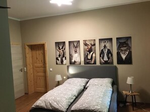 WiFi, bed sheets - Schweizerhaus - Apartment 7 modern studio with kitchen and large balcony (Dresden)