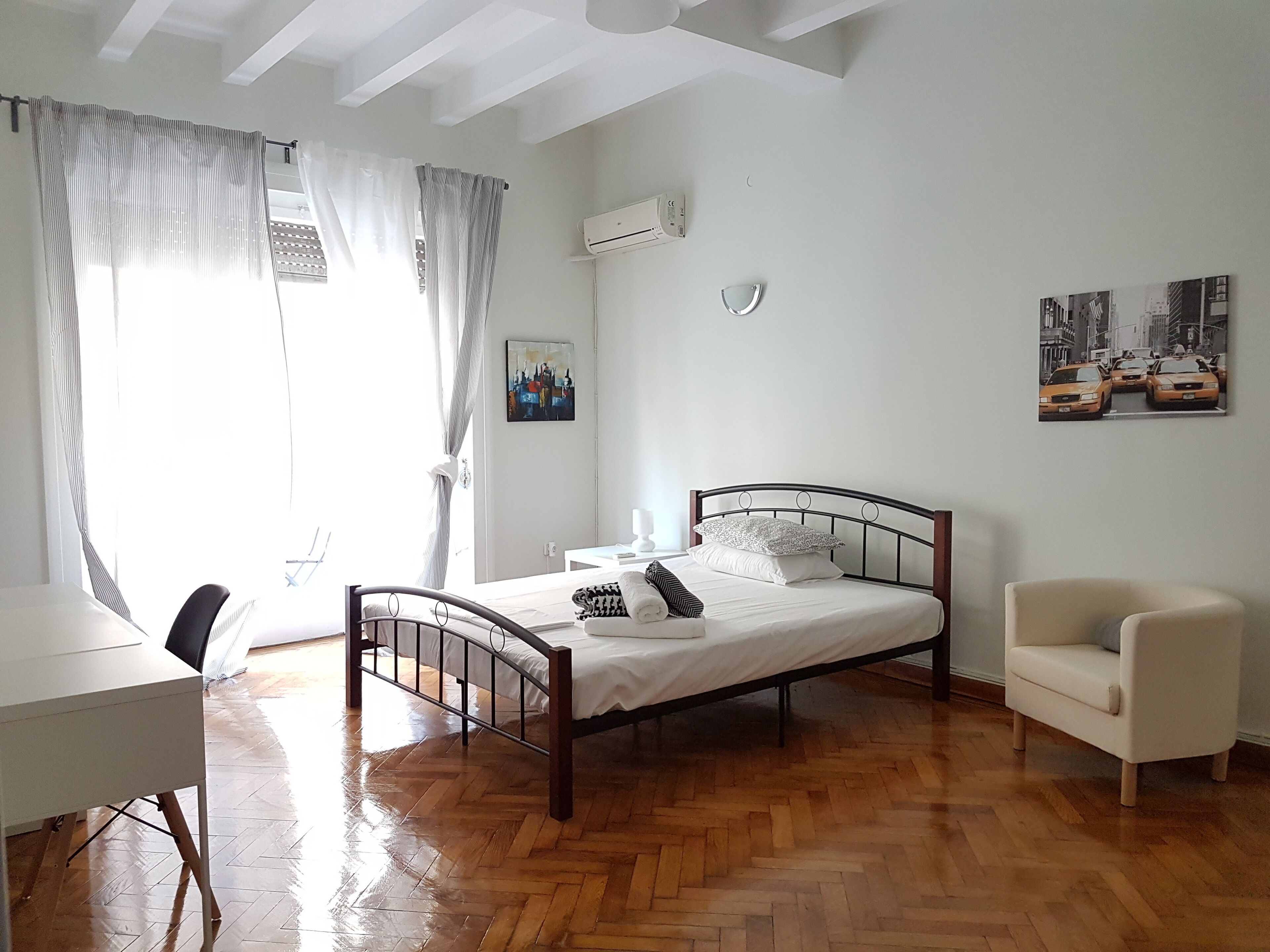 4 bedrooms, free WiFi