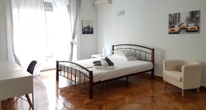 Erra - Taupe - Athens Center,140m²,4 BD,2 BATH