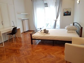 Appartement | 4 chambres, accès au Wi-Fi (inclus)