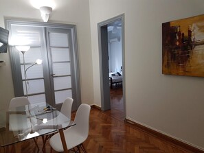 Apartment | In-room dining - Erra - Taupe - Athens Center,140m²,4 BD,2 BATH (Athens)