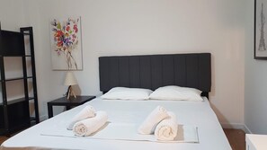 Apartment | 4 bedrooms, individually decorated, individually furnished, free WiFi - Erra - Olive - Athens Center,110m²,4 BD,1.5 BATH (Athens)