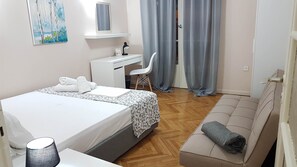 Apartment | 4 bedrooms, individually decorated, individually furnished, free WiFi - Erra - Olive - Athens Center,110m²,4 BD,1.5 BATH (Athens)