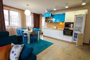 Apartment, 2 Bedrooms, Balcony | Living area | 32-inch flat-screen TV with cable channels, TV - Casa Real (Sveti Vlas)