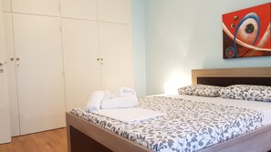 Apartment, 5 Schlafzimmer | 5 Schlafzimmer, schallisolierte Zimmer, Bügeleisen/Bügelbrett