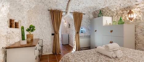 2 slaapkamers, een bureau, wifi