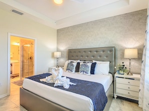 2 bedrooms, iron/ironing board, WiFi, bed sheets - Charming Themed Stay/Lakeview/2 Clubhouses Access (Kissimmee)