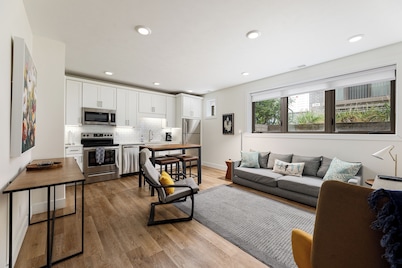 Downtown Escape 1BR Condo