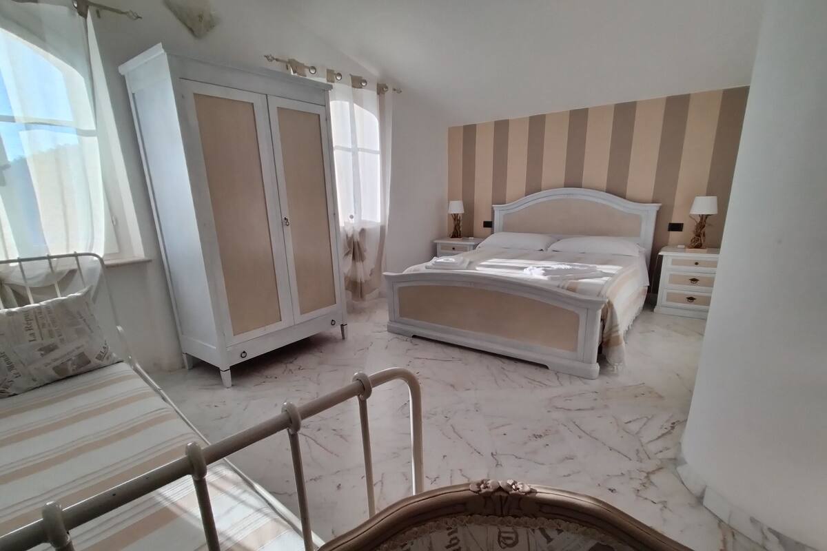 Literie de qualité supérieure, couette en duvet d'oie, minibar