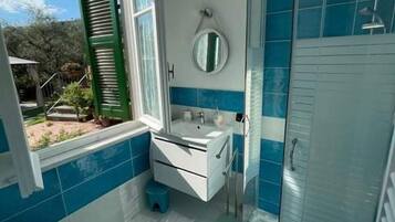 Chambre Double Confort | Salle de bain