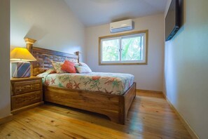 1 bedroom, iron/ironing board, WiFi